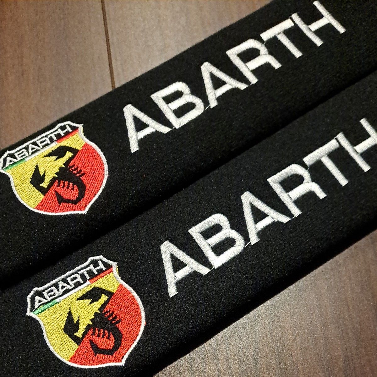 ABARTH アバルト シートベルトカバー　シートベルトパッド　2本セット　ブラック　黒