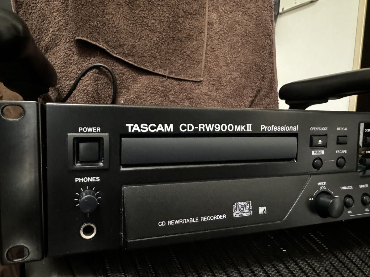 TASCAM タスカムCD-RW900mkⅡ 業務用CDレコーダー ジャンク _画像2