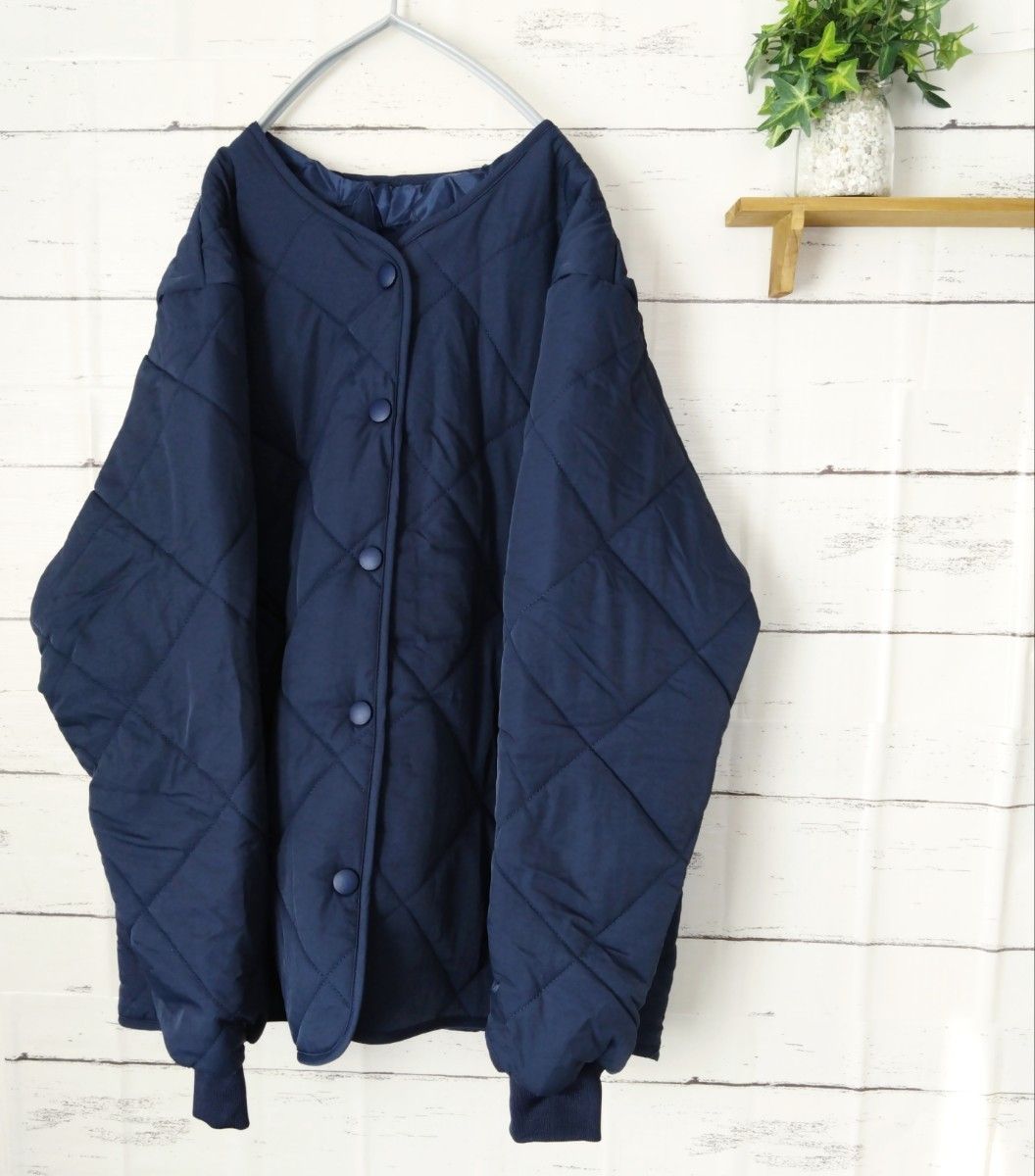 【SALE】【新品未使用】ノーカラーキルティングジャケット きれいめ カジュアル ネイビー 袖リブ