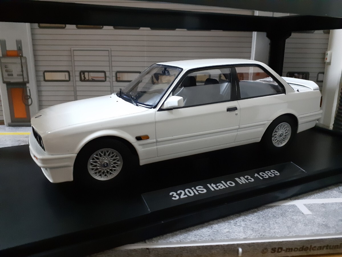 K-K scale 1/18 BMW 320IS Italo M3 1989 未使用品_画像3