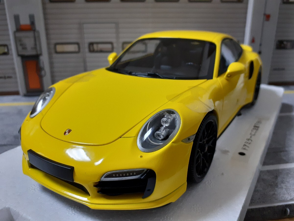 PMA ミニチャンプス 1/18 Porsche 911 Turbo S 2013 新品未使用品の画像7