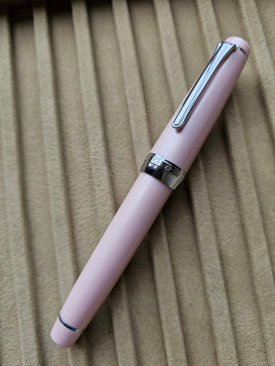 SAILOR セーラー 万年筆 三越限定 100本限定 プロフェッショナル SAILOR セーラー 万年筆 三越限定 100本限定 プロフェッショナル