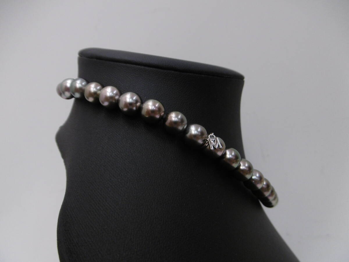 ブランド祭 アクセサリー祭 MIKIMOTO ミキモト K18WG金具 黒蝶真珠 Mチャーム付 ネックレス 約8.2-10mm 珠 ブラックパール 美品 長期保管品の画像6