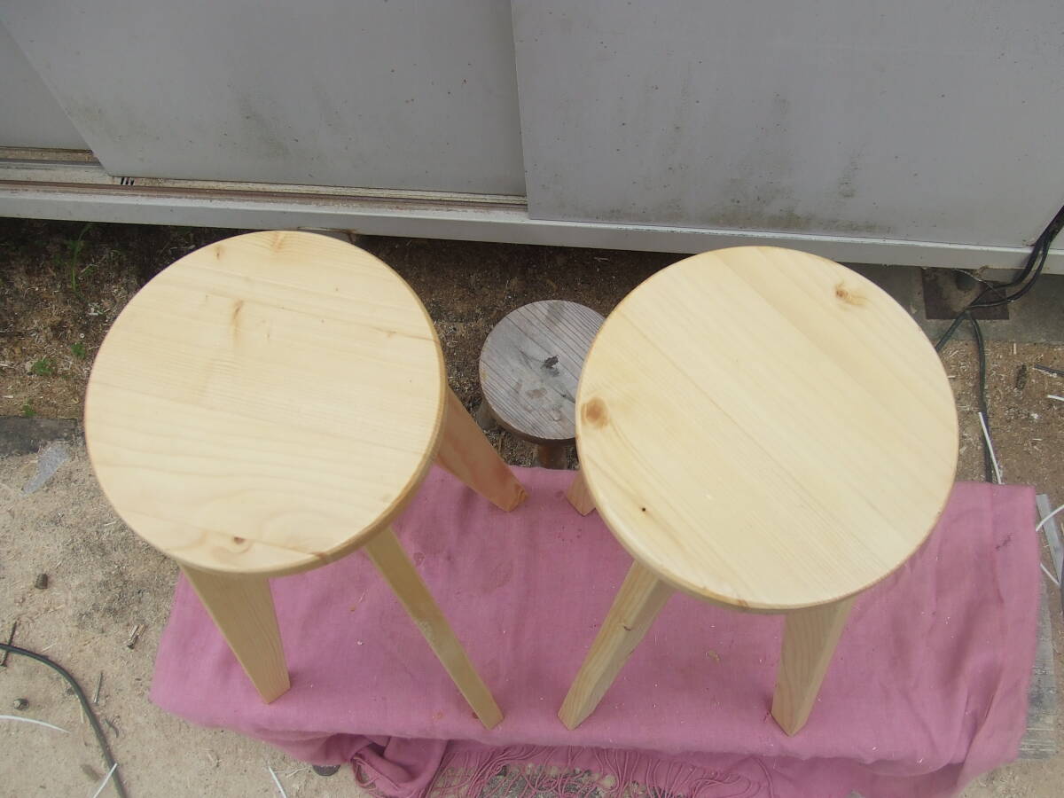 Totoriさま専用　お尻の小さいパパのスツール　丸椅子　フラワースタンド　2台セット_画像2