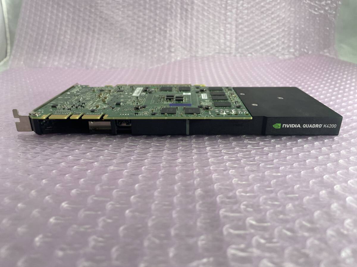#800053 NVIDIA グラフィックボード Quadro K4200 (4GB GDDR5 / PCI Express 2.0 x16接続) ※動作確認済※