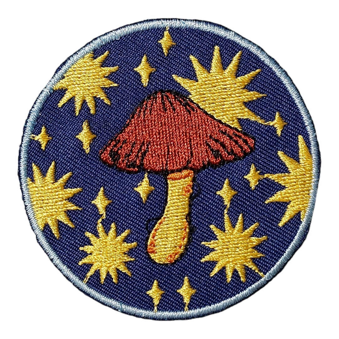 B-35【 アイロンワッペン 】 刺繍ワッペン アップリケ リメイク キノコ きのこ マッシュルーム MASHROOM アイロンワッペン ワッペン patch_画像1