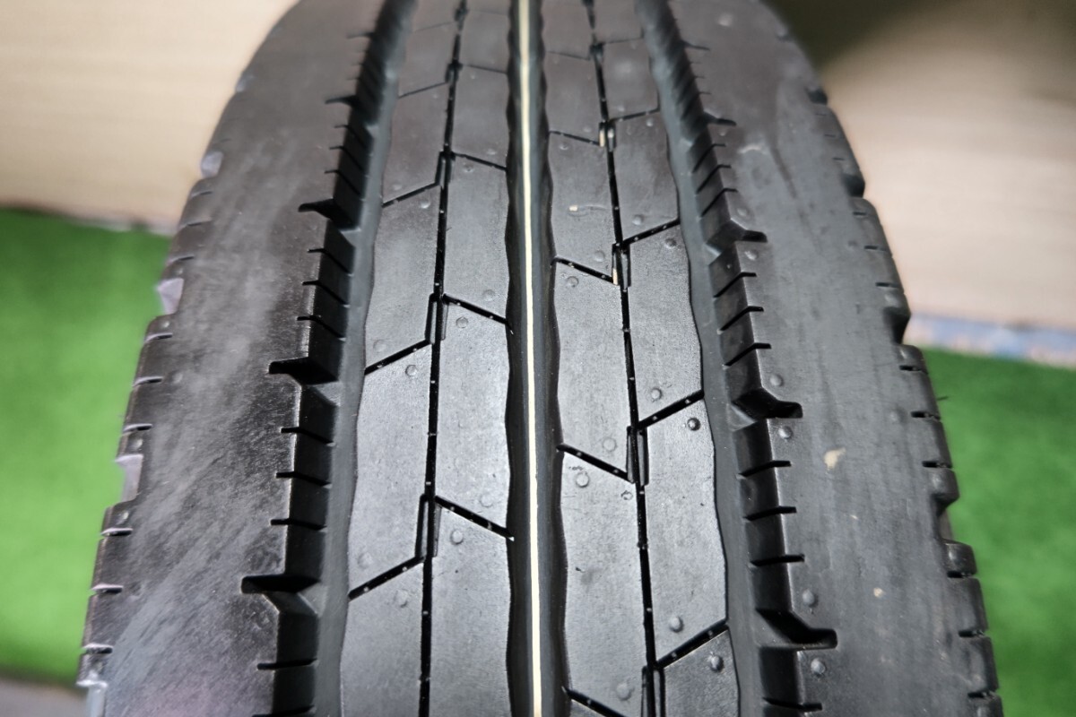 中古タイヤ DUNLOP E ENASAVE SPLT 50M 175/75R15 103/101N LT ４本 小型トラック等 A357_画像5