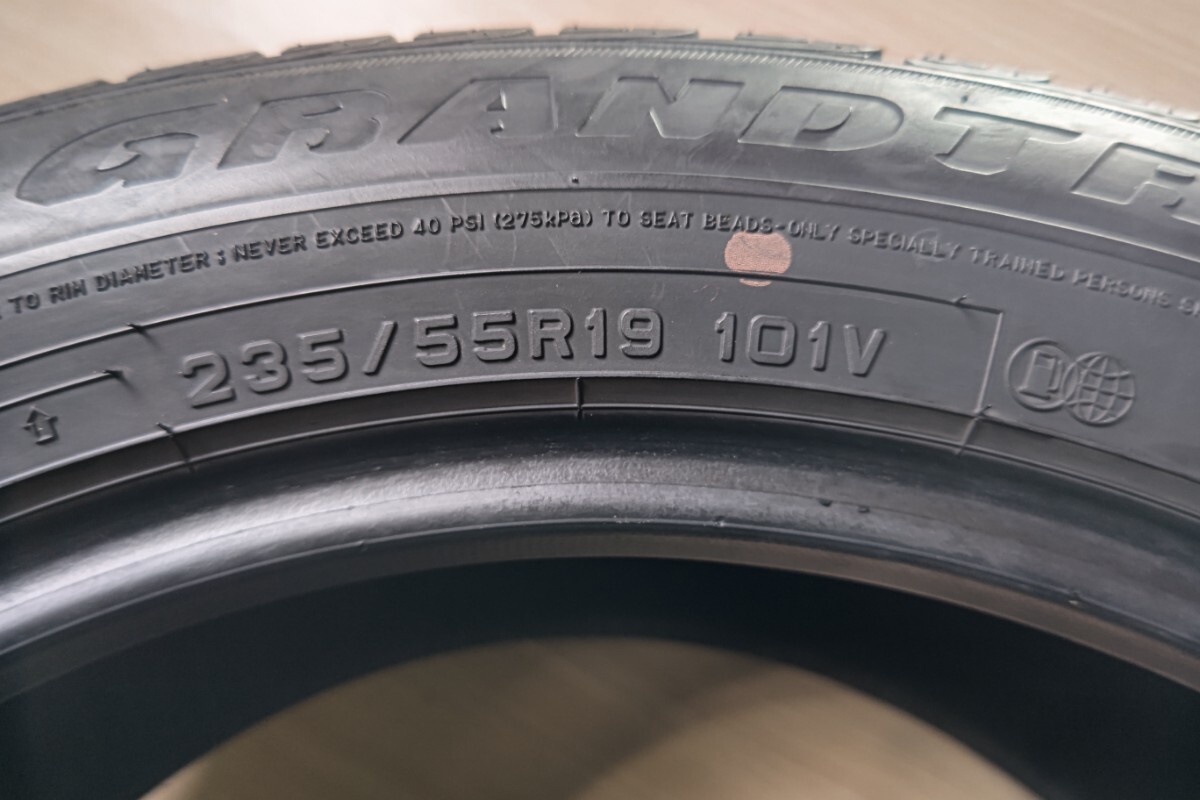 中古タイヤ DUNLOP GRANDTREK PT3 235/55R19 101V レクサス ベンツ等 A358の画像9