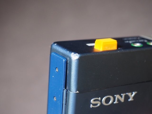S887 SONY カセットウォークマン TPS-L2 WALKMAN STEREO ソニー カセットプレイヤー_画像7
