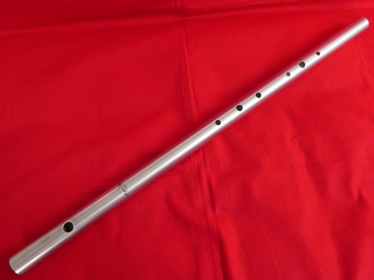 尺八 精華 割れあり 和楽器・木管楽器・伝統楽器・笛・縦笛・雅楽|長期保管品 Yahoo!オークション - 金属製 縦笛 尺八 和楽器 詳細不明 約60cm