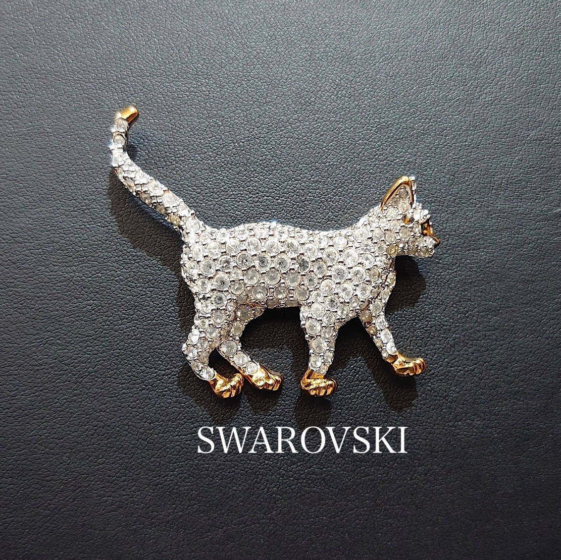 レア】SWAROVSKI スワロフスキー キャット ブローチ クリア レア】SWAROVSKI スワロフスキー キャット ブローチ クリア
