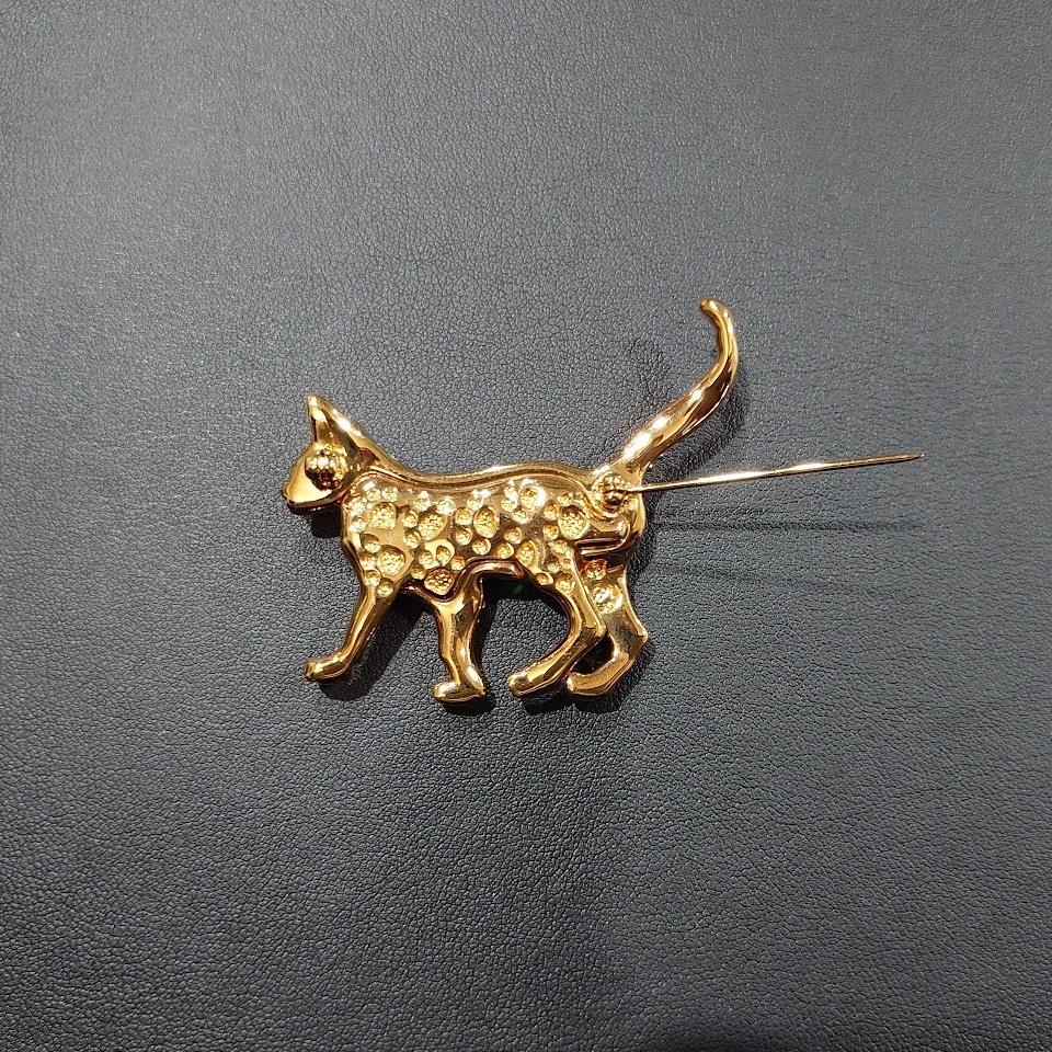 レア】SWAROVSKI スワロフスキー キャット ブローチ クリア レア】SWAROVSKI スワロフスキー キャット ブローチ クリア