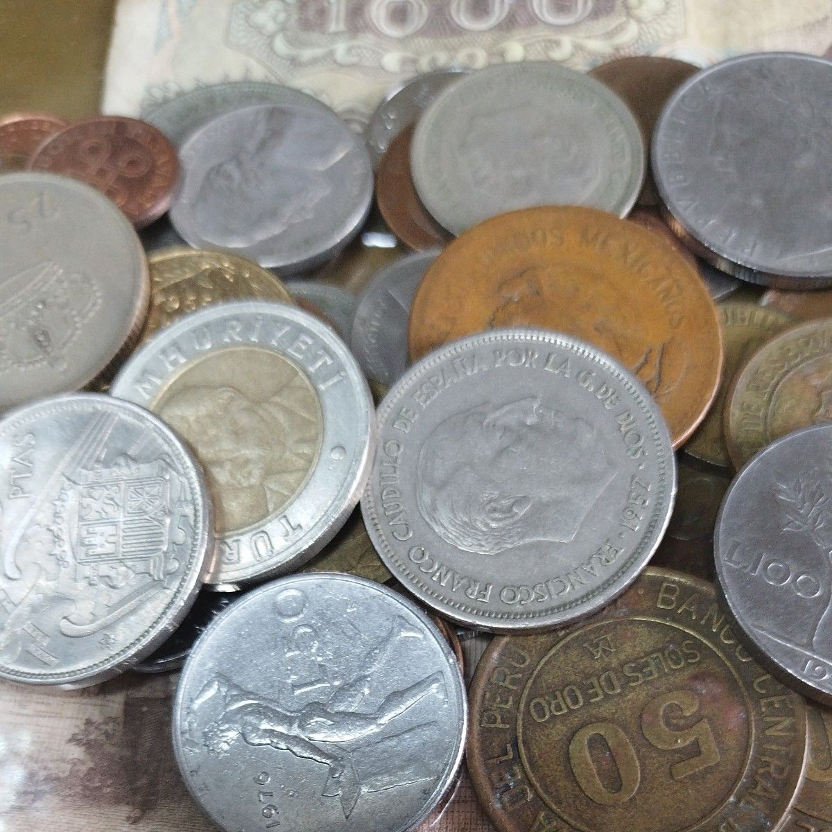 海外コイン50枚と海外札5枚 　古銭　 旧紙幣