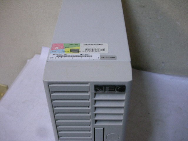 NEC iStorage NS100Th(N8100-234Y)Pentium G4560 3.5GHz/8GB/SATA 1TB x 2_画像2
