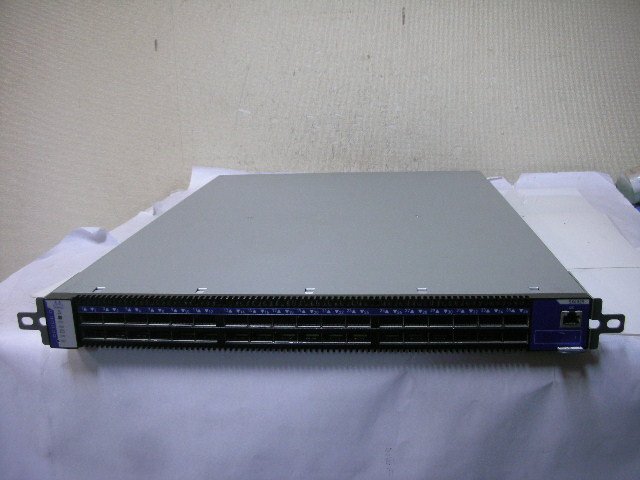 Mellanox InfiniBand スイッチ SX6025の画像1