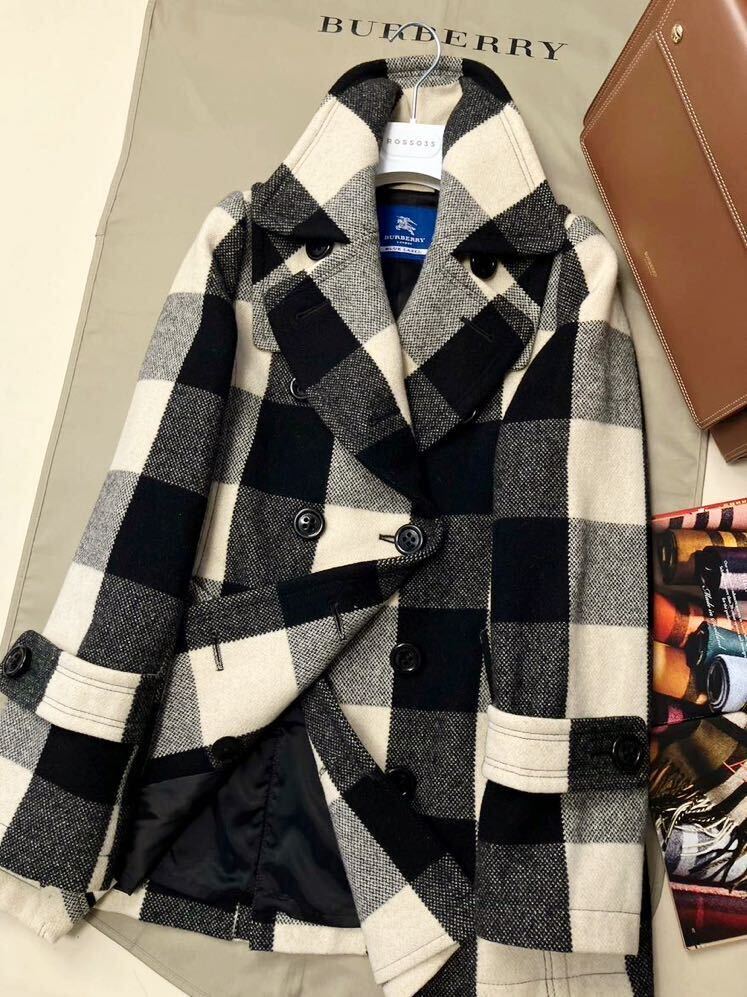 F35【メガノバチェック】参考価格15万●超美品BURBERRY BLUE LABEL●鮮やかノバチェック●トレンチPコート バーバリーコート レディース_画像2