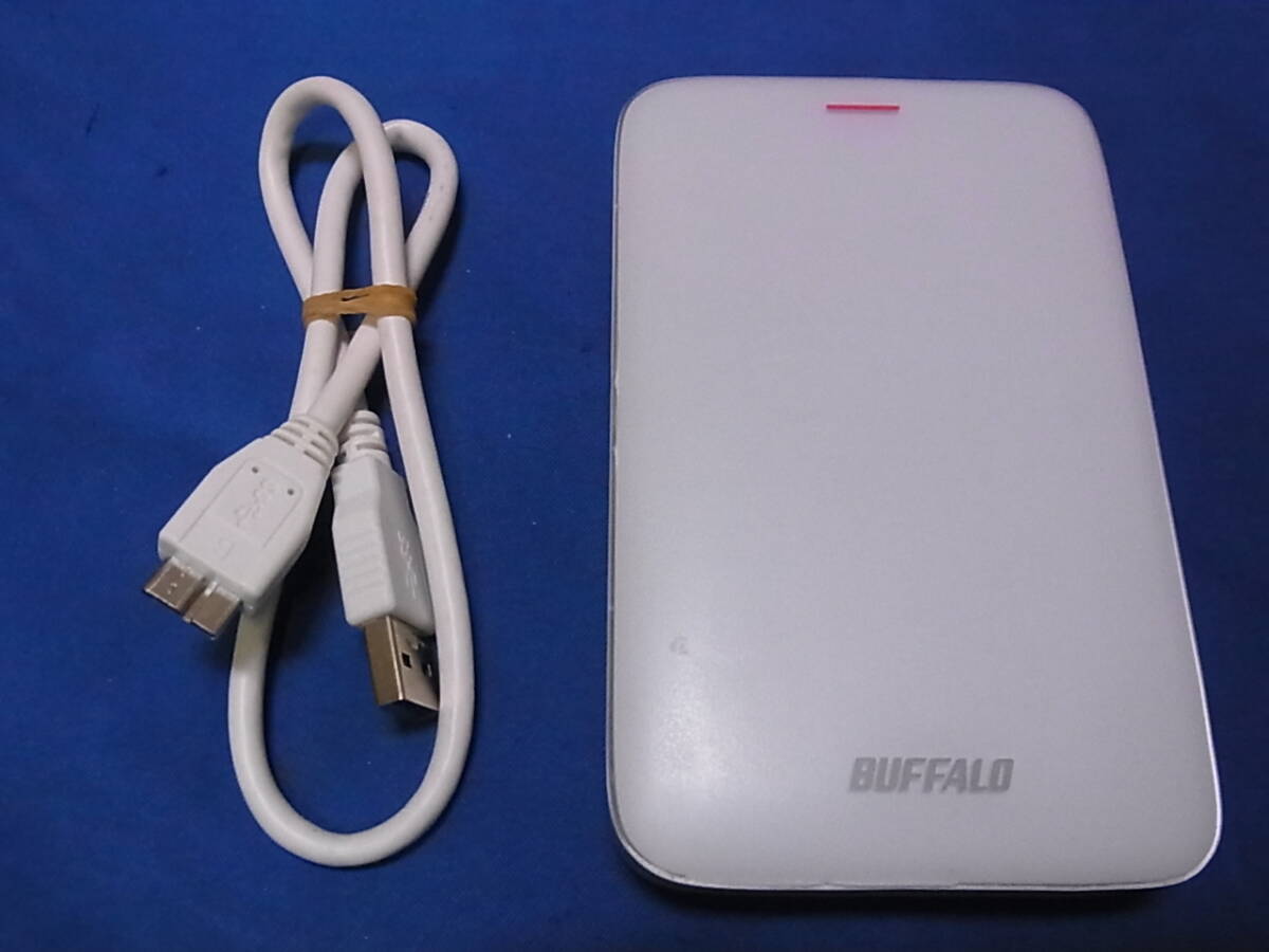 BUFFALO Thunderbolt&USB3.1(Gen1)/USB3.0両対応 ポータブルHDD 2TB HD-PA2.0TU3-C 中古品の画像1