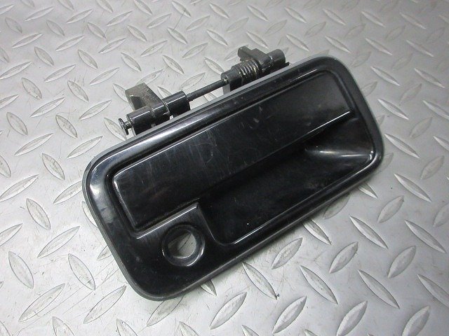 24* Wizard UES25FW* door outer handle right front *091