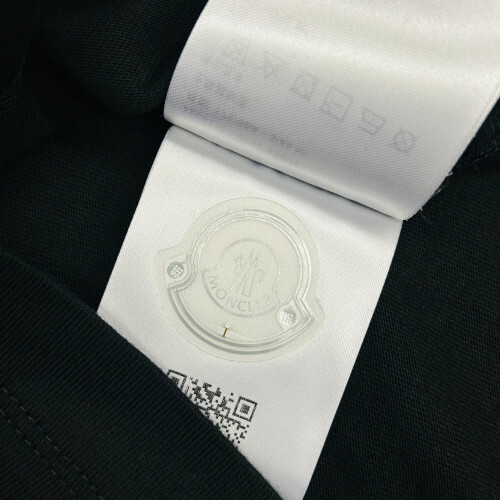 新品 Lサイズ MONCLER フロック ロゴプリント ロゴパッチ Tシャツ ブラック モンクレール_画像7