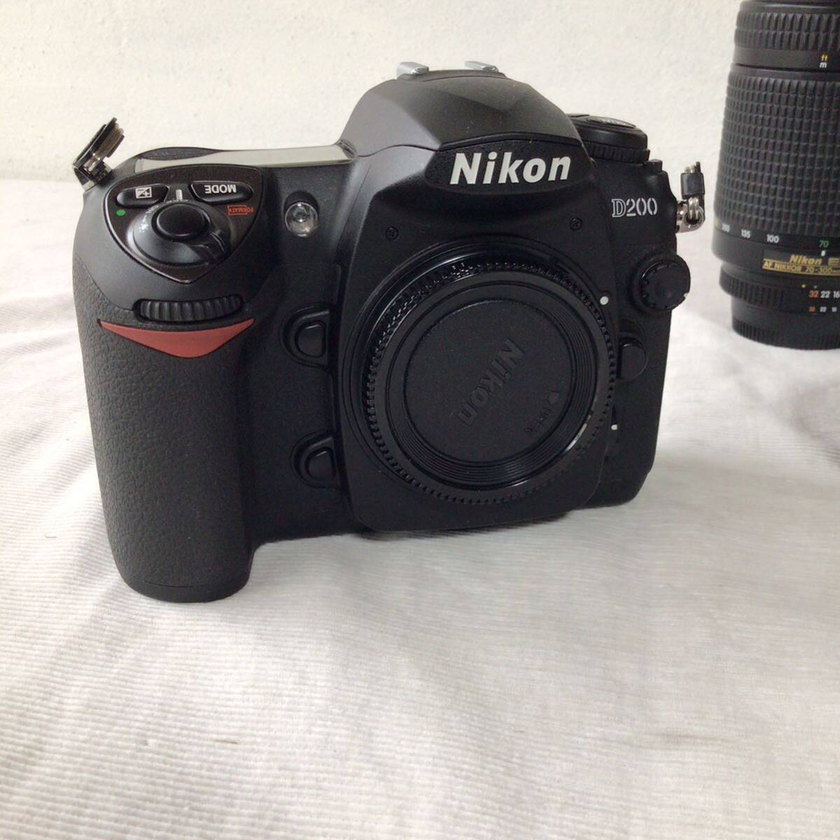 N1 Nikon 一眼レフ デジタルカメラ ボディ D200 レンズ HB-15 HB-11 ニコン DK-2 F3 使用未確認　ジャンク_画像2