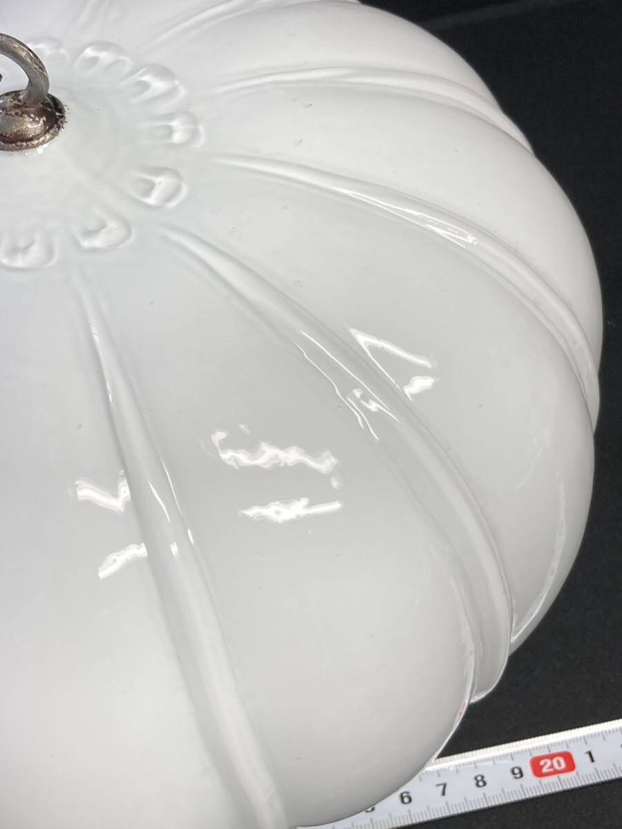 『送料込み』昭和レトロ 電笠 吊りランプ 乳白色 ランプシェード アンティーク 白熱灯照明の画像2
