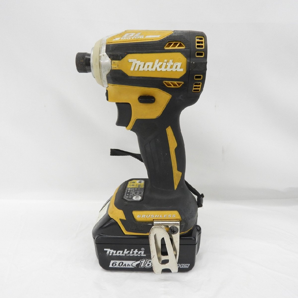 【中古品】makita マキタ 充電式インパクトドライバ TD171DGX FY フレッシュイエロー 18V 6.0Ah 894102498 0303_画像2