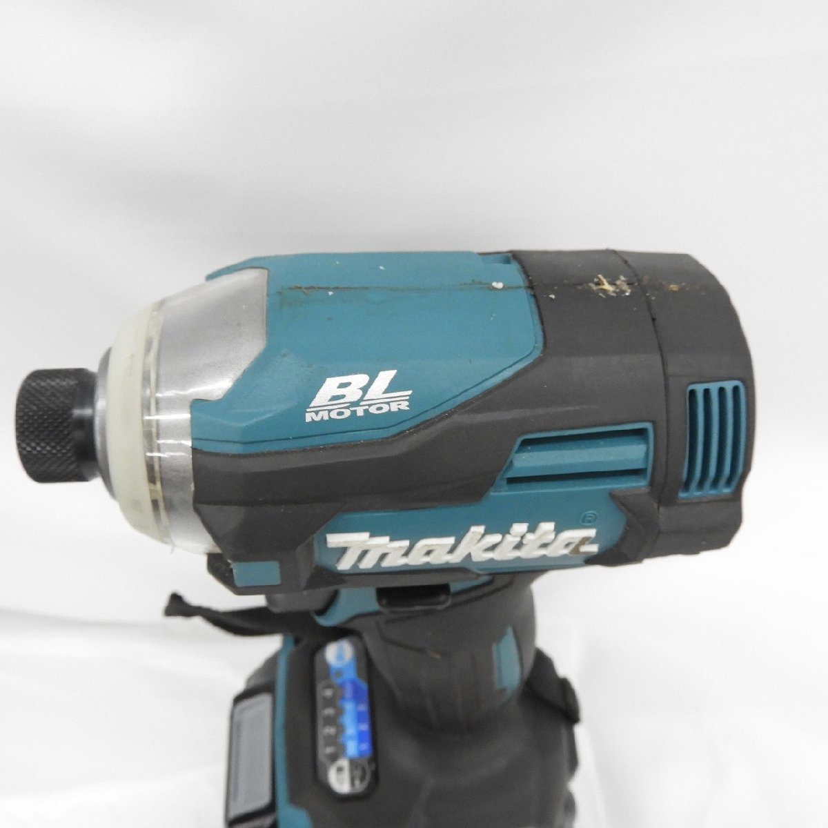 【中古品】makita マキタ 充電式インパクトドライバ TD001GRDX ブルー 40Vmax 2.5Ah 11513618 0303_画像3