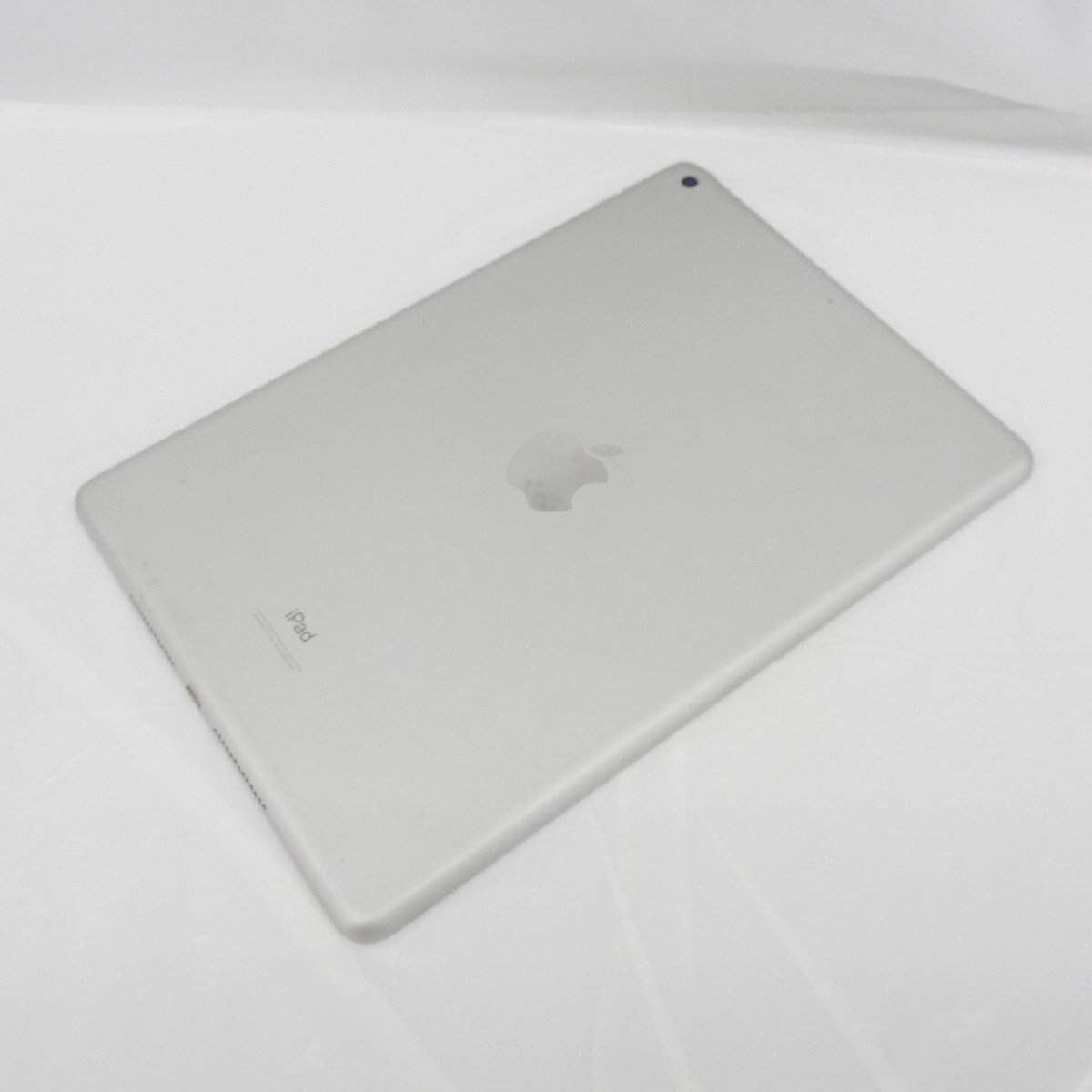 【中古品】Apple アップル タブレット iPad 10.2インチ 第9世代 Wi-Fi 64GB 2021年秋モデル MK2L3J/A シルバー 本体のみ 11533474 0324_画像2
