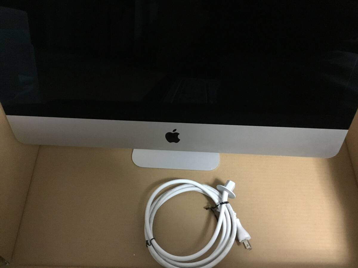 良品 -Apple iMac 21.5-inch, (2017) Corei5/SSD256GB/メモリ16GB_画像9