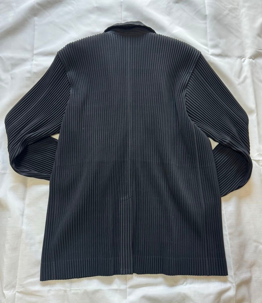 HOMMEPLISSE ISSEY MIYAKE オムプリッセイッセイミヤケ　ジャケット　黒　4サイズ