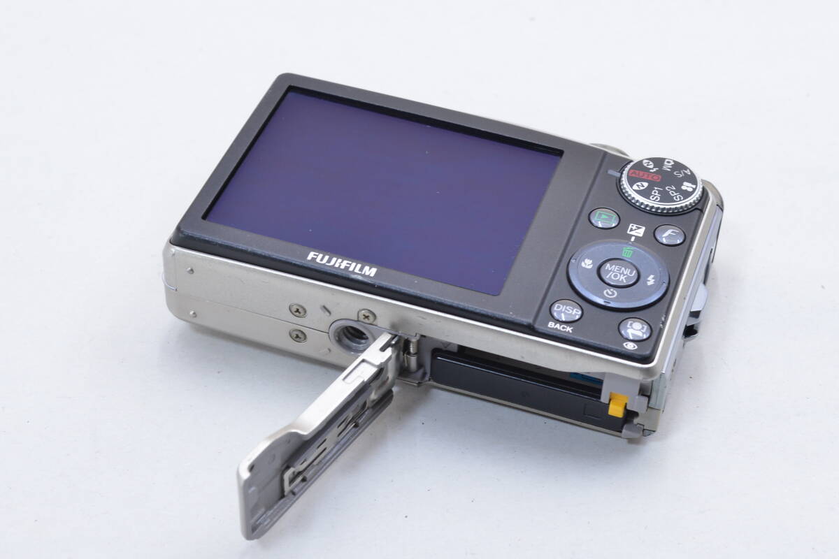【ecoま】FUJIFILM Finepix F50 fd コンパクトデジタルカメラ_画像8
