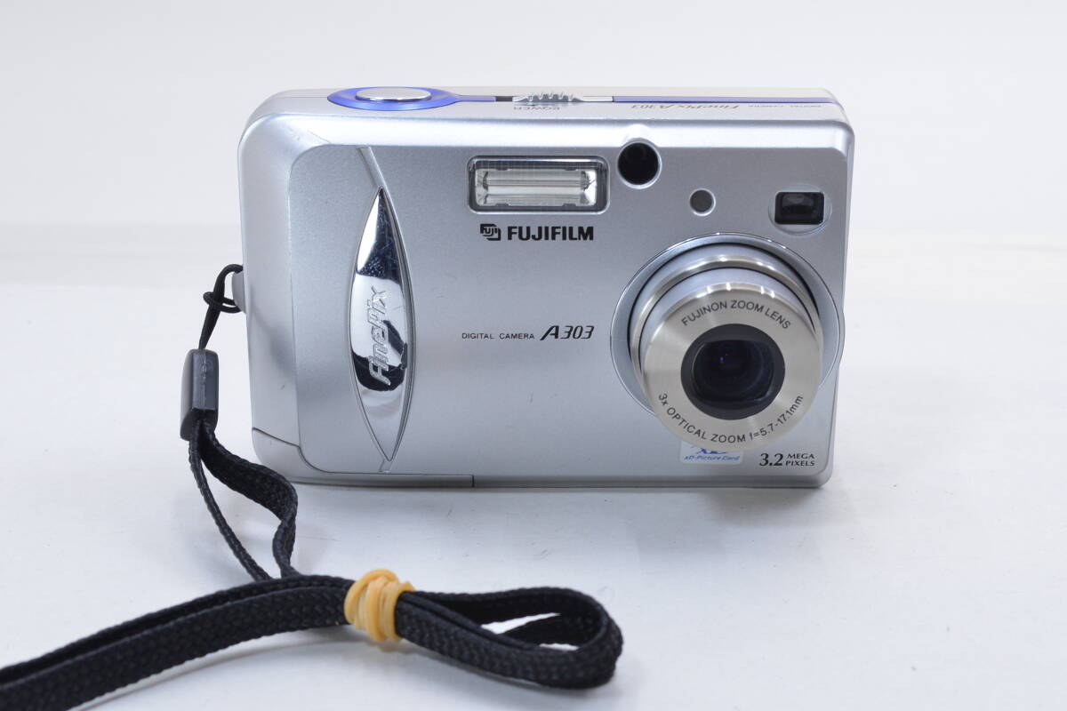 【ecoま】FUJIFILM Finepix A303 単三電池対応 コンパクトデジタルカメラの画像1