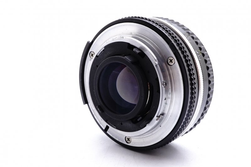 ★美品★ Nikon Ai-s NIKKOR 50mm F1.8 Lens ニコン レンズ キレイ 完動 ◆547の画像3
