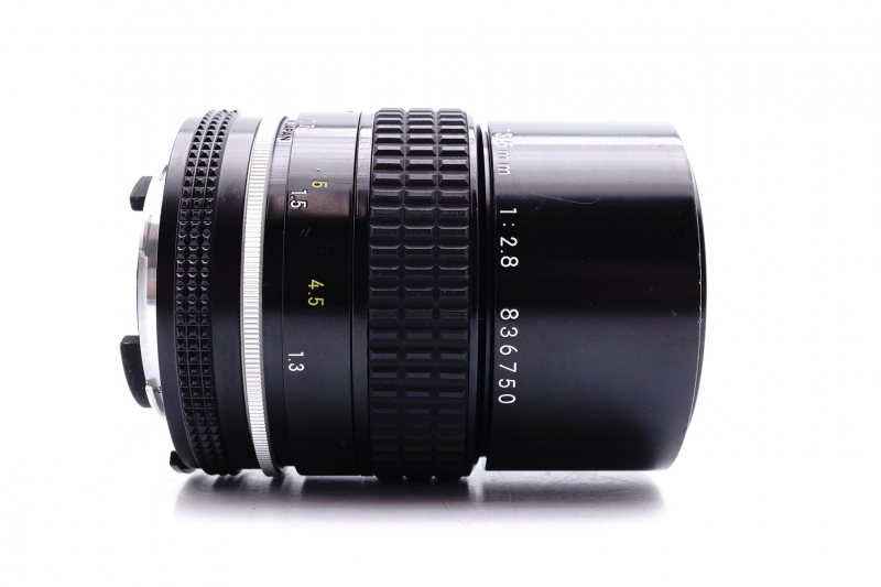 ★美品★ Nikon Ai NIKKOR 135mm F2.8 Lens ニコン レンズ 完動 ◆618の画像3