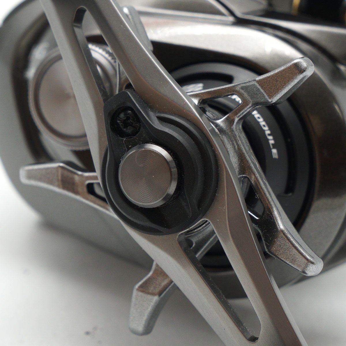 shimano シマノ 20 メタニウム HG 右ハンドル ベイトリール ギア shimano シマノ 20 メタニウム HG 右ハンドル ベイトリール ギア