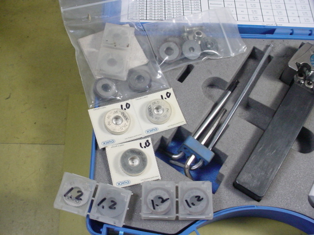 A2-KF25 QUICK オーストリア製 ローレット 旋盤用 中古品 F 旋盤 A2-KF25 QUICK オーストリア製 ローレット 旋盤用 中古品 F 旋盤