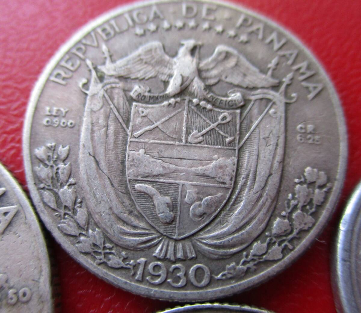 中米★パナマ★Panama★1930～1947年★銀貨３枚★25￠、50￠★ASW = 22gの画像4
