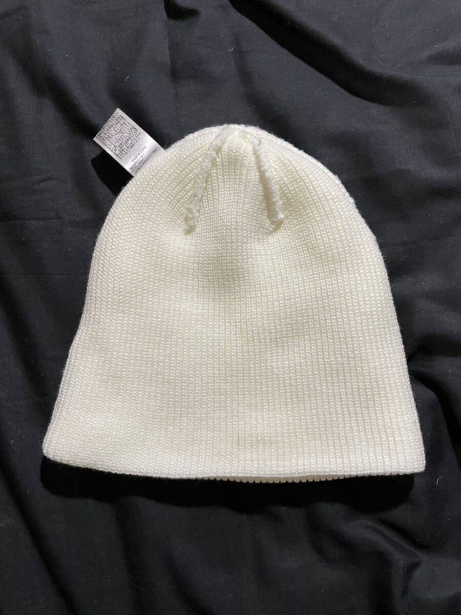 美品 GU UNDERCOVER コラボ ピスタグ バラ刺繍 ビーニー ホワイト white 白 ジーユー アンダーカバー ニットキャップ ニット帽 beanie