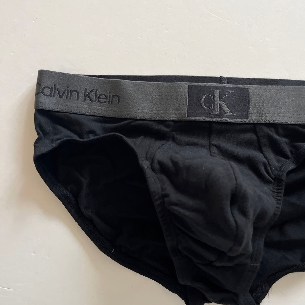 Calvin klein カルバンクライン　メンズビキニ　M(S) ブラック　黒　ビキニブリーフ　メンズインナーウエア　男性下着