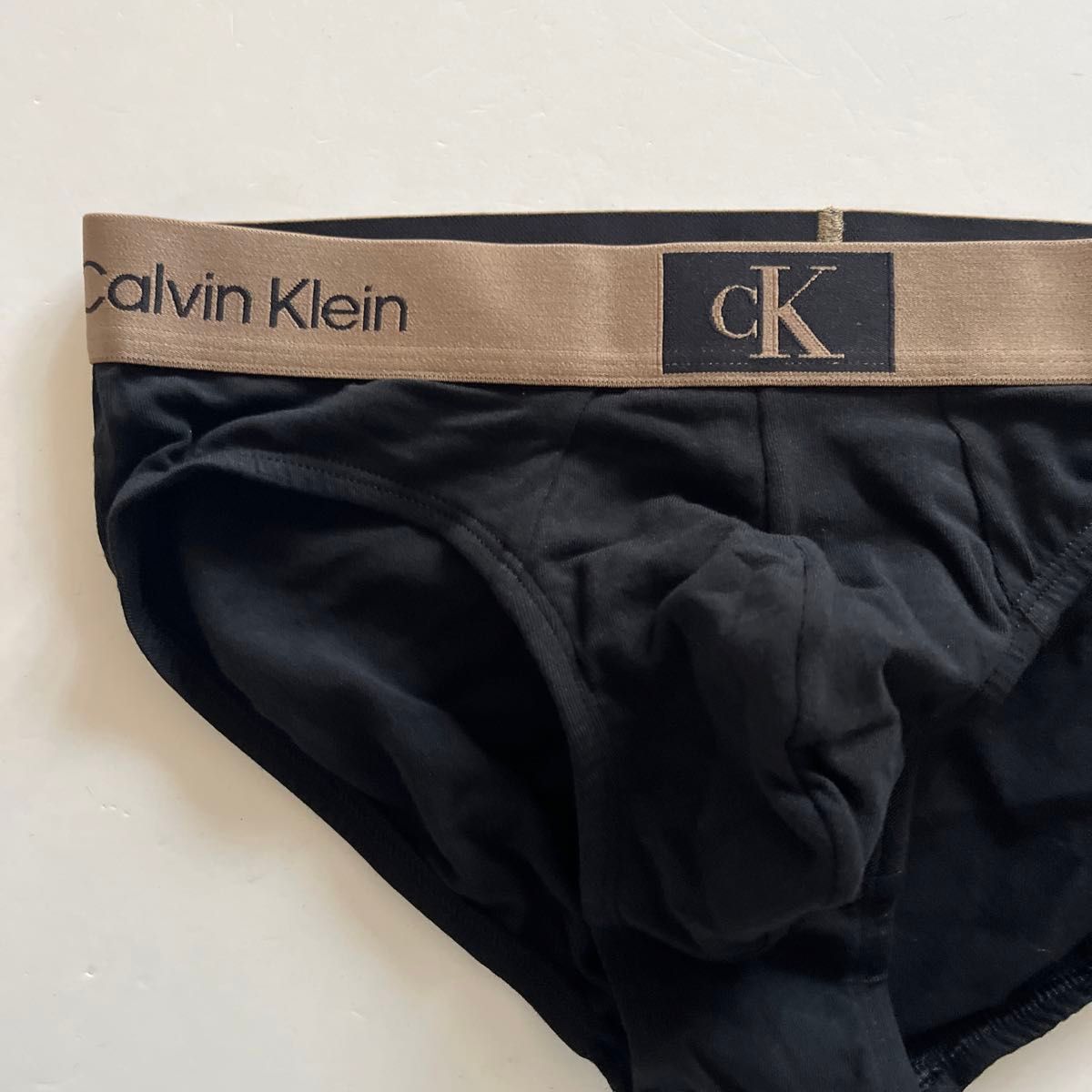 Calvin klein カルバンクライン メンズビキニ　M(S) ブラック　黒　ビキニブリーフ　メンズインナー　男性ビキニ　下着