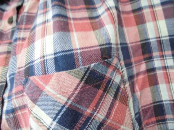 assk6-1394☆　■■Lil nina■■　半袖チェックシャツ　トップス　カジュアルシャツ　赤×ネイビー系　Mサイズ　バスト79-87　綿混素材_画像8