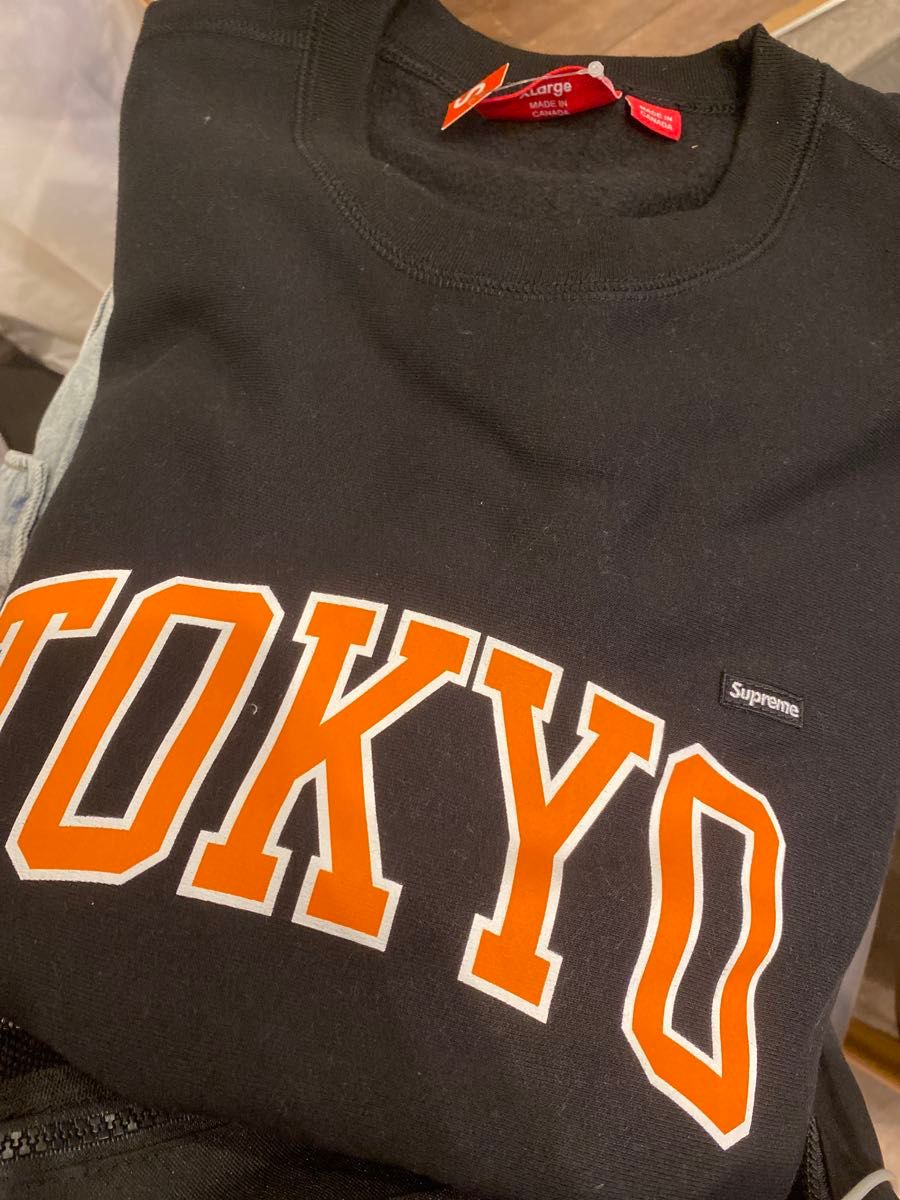 Supreme Shop Small Box Crewneck (Tokyo) Supreme Shop Small Box Crewneck (Tokyo)