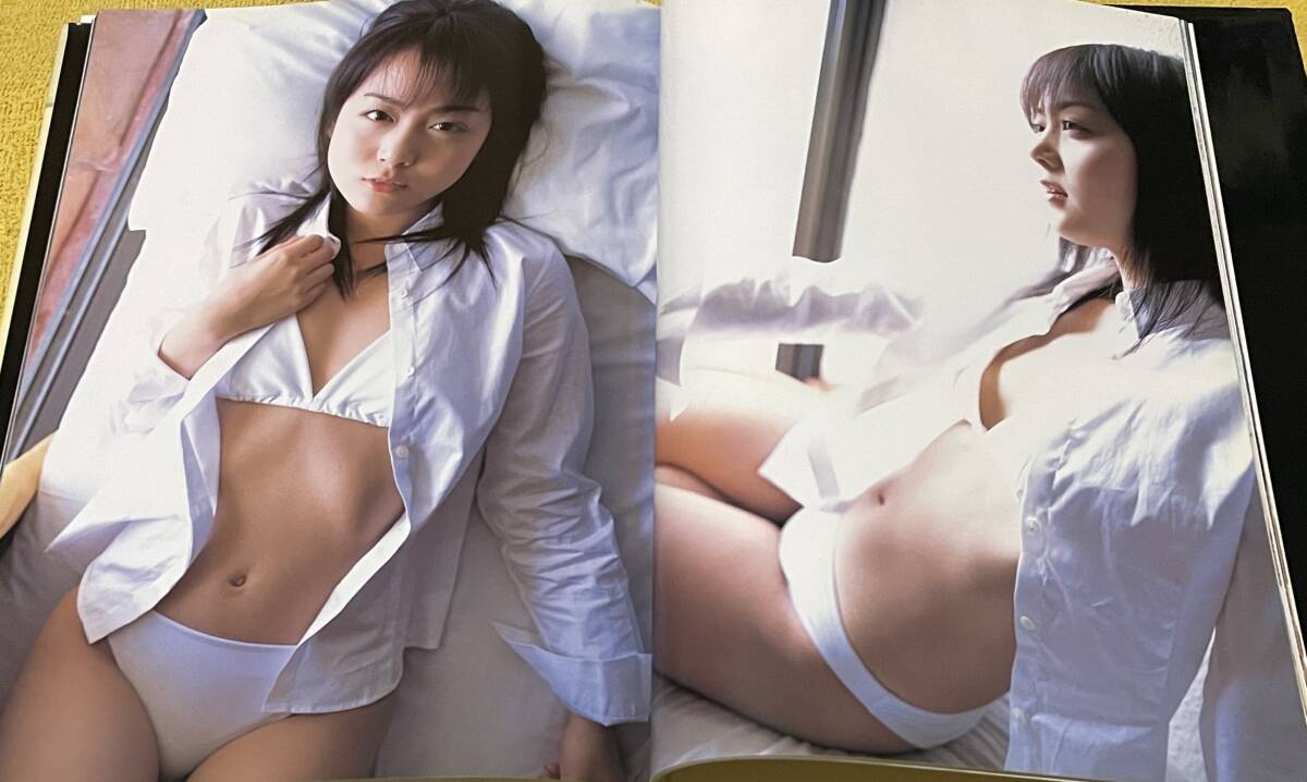 奈良沙緒理写真集『NEWS』PHOTOGRAPHED BY：KOUKI NISHIDA(発行日：2001年12月15日初版)ワニブックス_画像3