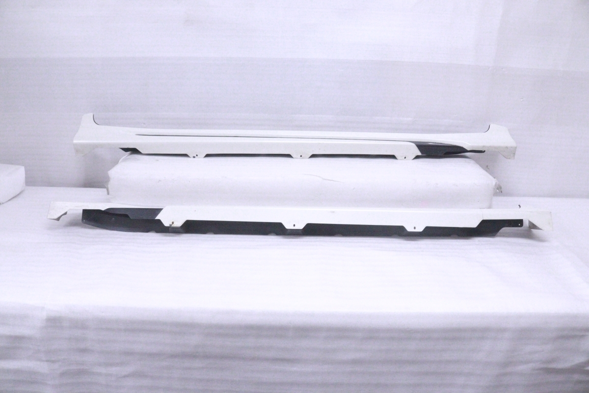 43-393* Modellista *NGX10 C-HR left right side skirt 536 white pearl crystal car in 070 original * Toyota (KK)