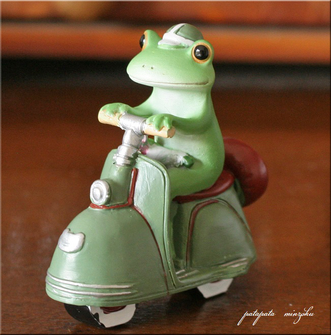 Copeau コポー レトロバイクとカエル 置物 ダイカイ オブジェ カエル バイク 雑貨の画像2