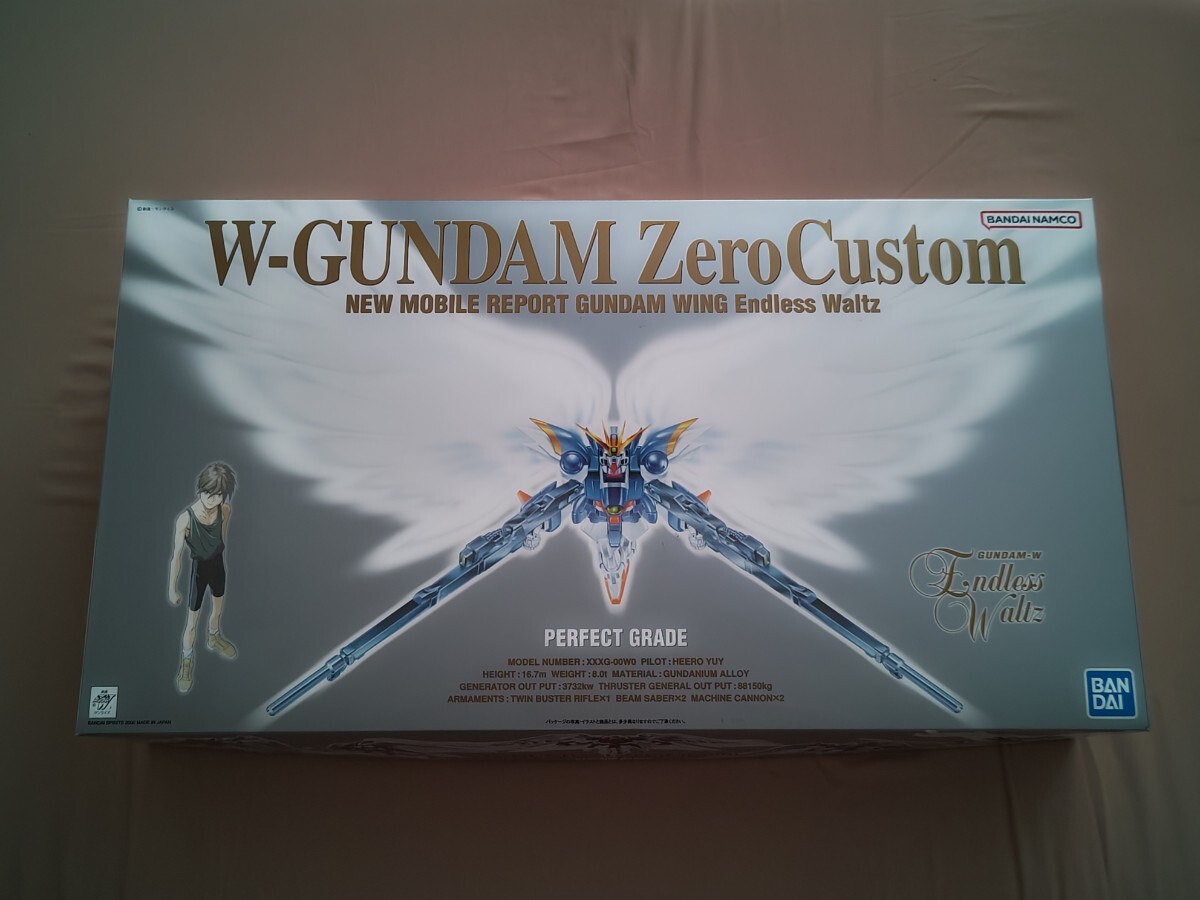 【送料無料】XXXG-OOWO ウイングガンダムゼロカスタム （1/60スケール パーフェクトグレード（PG） 新機動戦記ガンダムW Endless Waltz ）_画像1