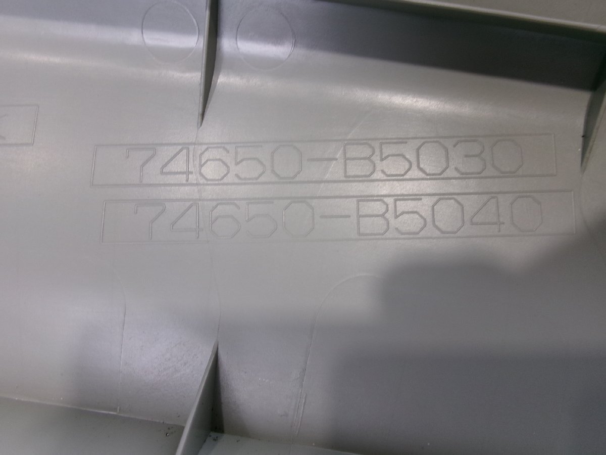 ダイハツ　ハイゼット　S331V　2019年　オーバーヘッドコンソール　ミラー　サンバイザー付き　Y6.0371_画像4