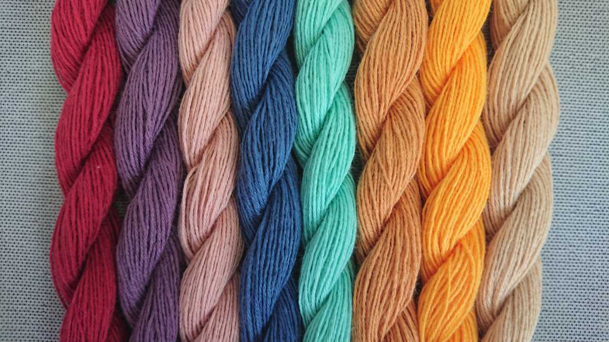  細めの刺し子糸 20/3 綿100%(カード糸) 8色セット エンジ、オレンジなど 手芸糸 B の画像6