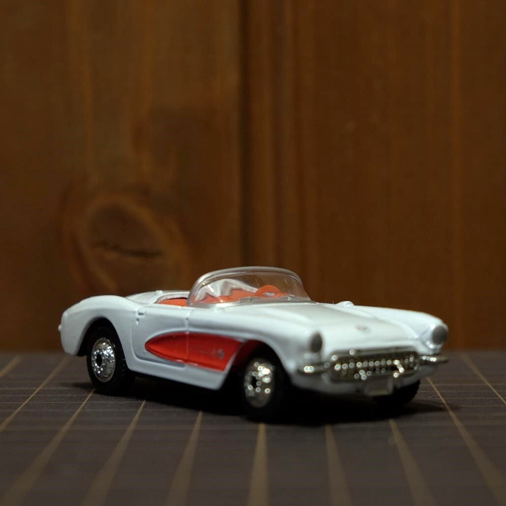 [WELLY]CHEVROLET 1957 CORVETTE (1:60)