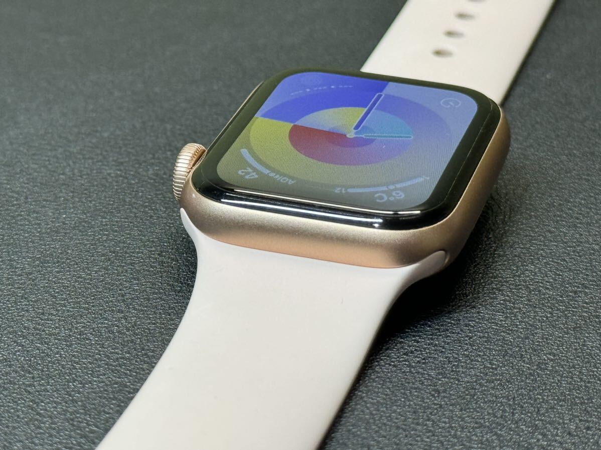 即決 初めての方もオススメ Apple Watch SE 40mm ゴールド 即決 初めての方もオススメ Apple Watch SE 40mm ゴールド